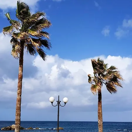 Nice Cloce To Eleftherias Square Chania (Crete)